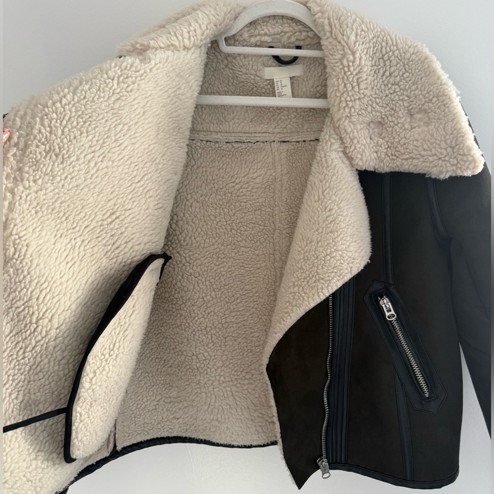 H&M Faux Leather Sherpa-Lined Moto Jacket | Size 10 | Black Winter Biker Coat - Picture 2 of 5